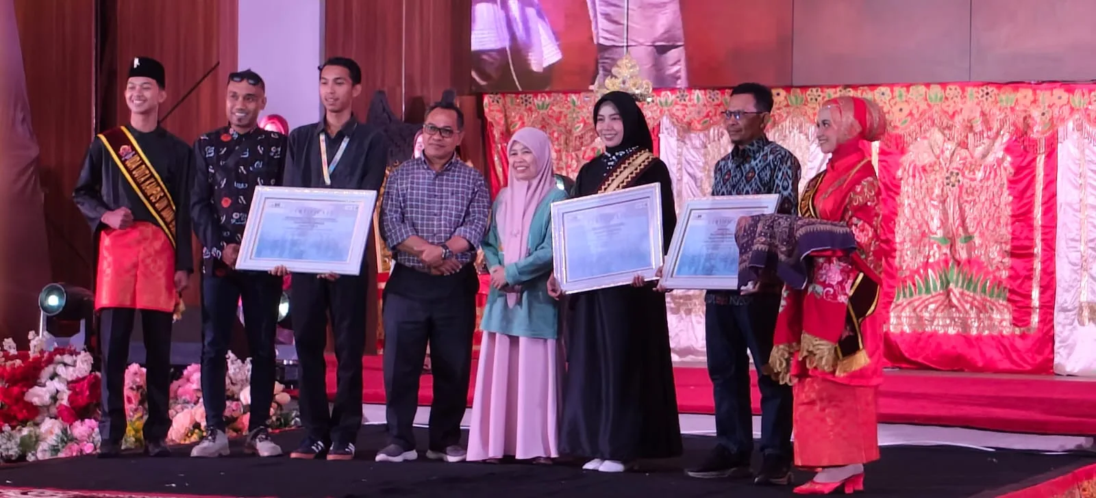 Tim Tari Tradisional IAIN Kerinci Raih Penghargaan Platinum Medal di SeIBa International Festival 2025